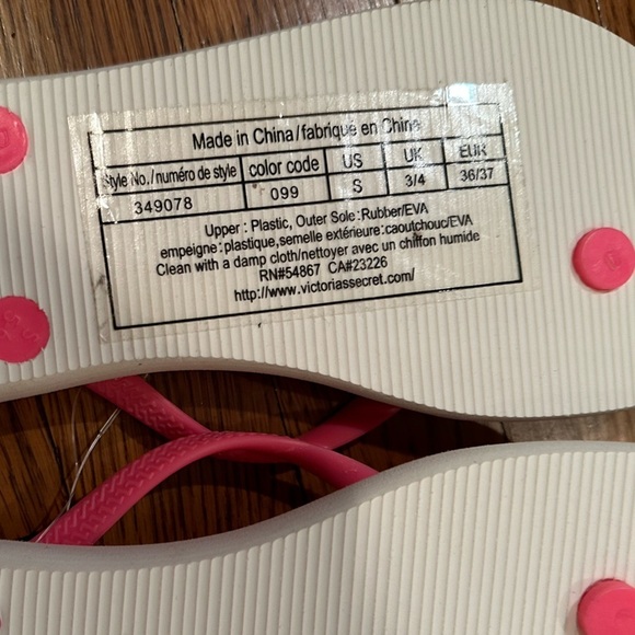 Victoria’s secret Pink Striped Flip Flops Size Small - Picture 5 of 8